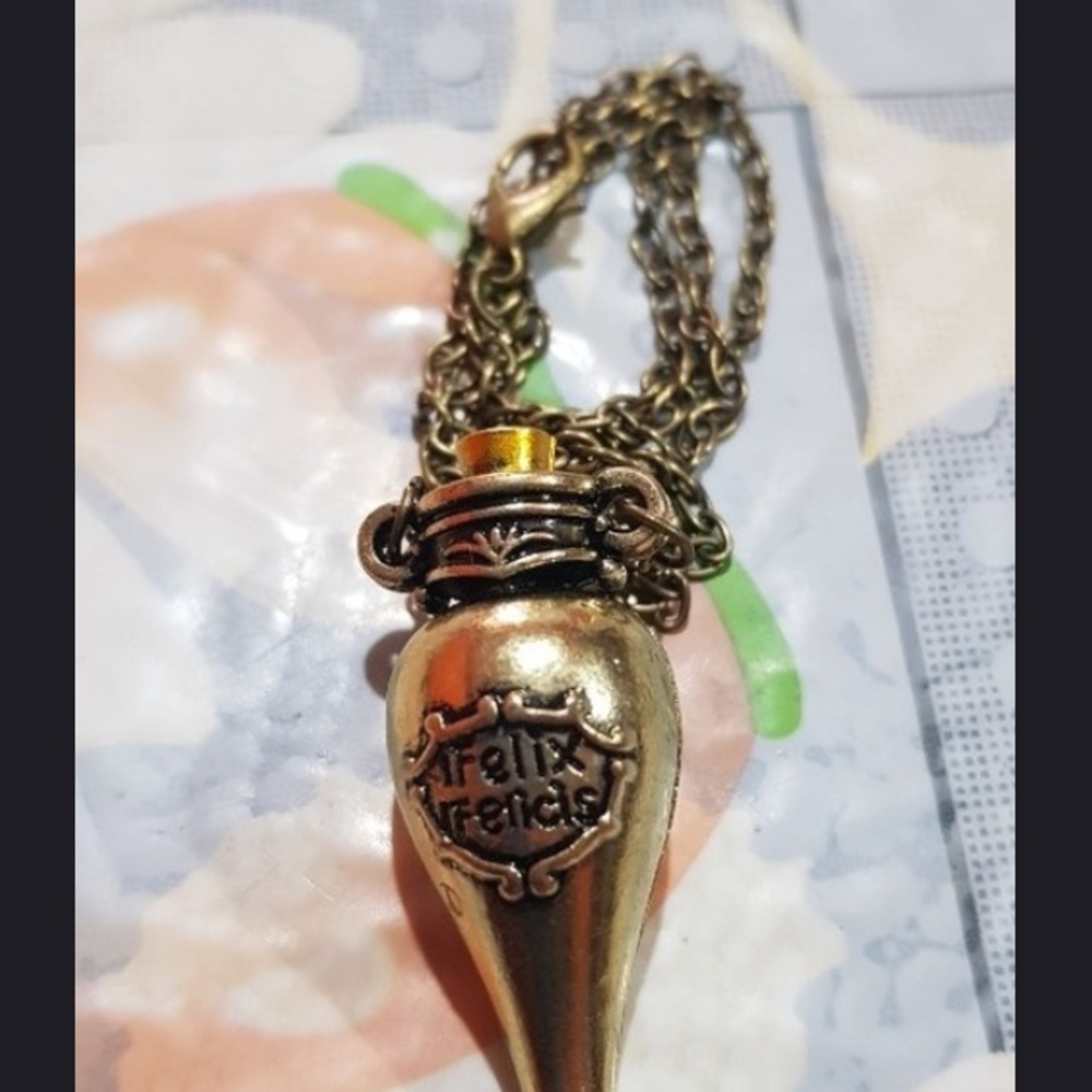 *LAST ONE*Harry Potter Felix Felicis Necklace - Picture 7 of 7